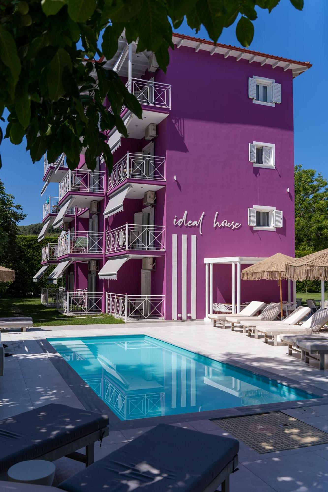 Ideal Boutique * Parga