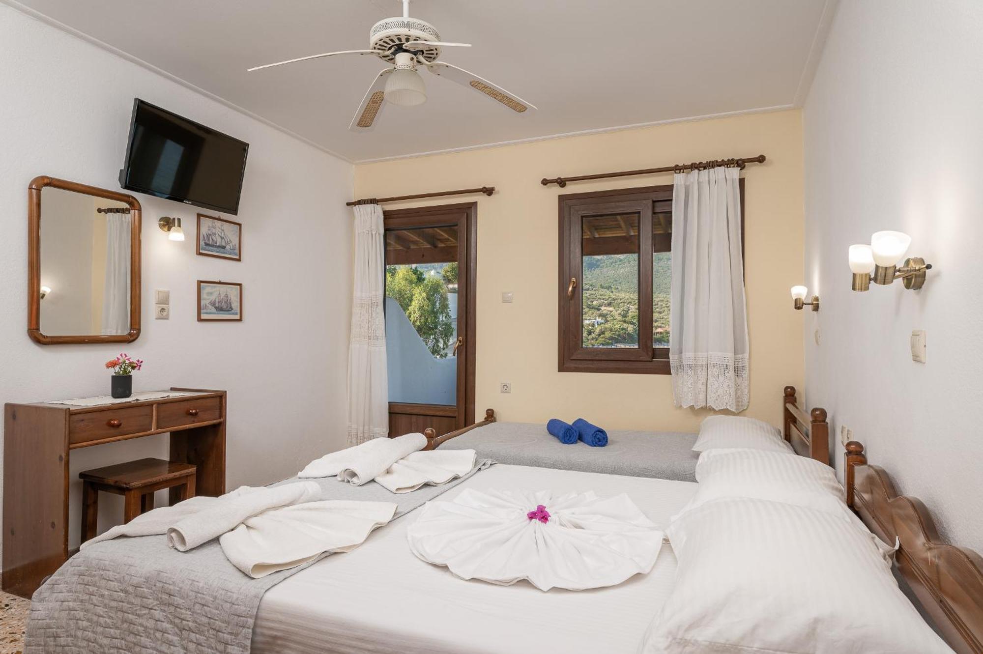 Studios Limnionas Marathokampos