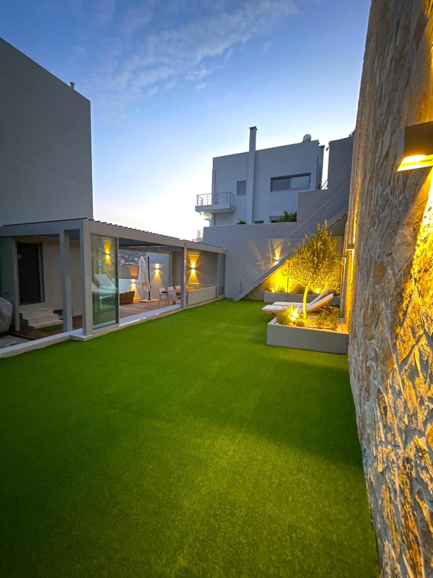 Azzura With Sea View & Private Pool At Athens Riviera * Agia Marina (Attica)