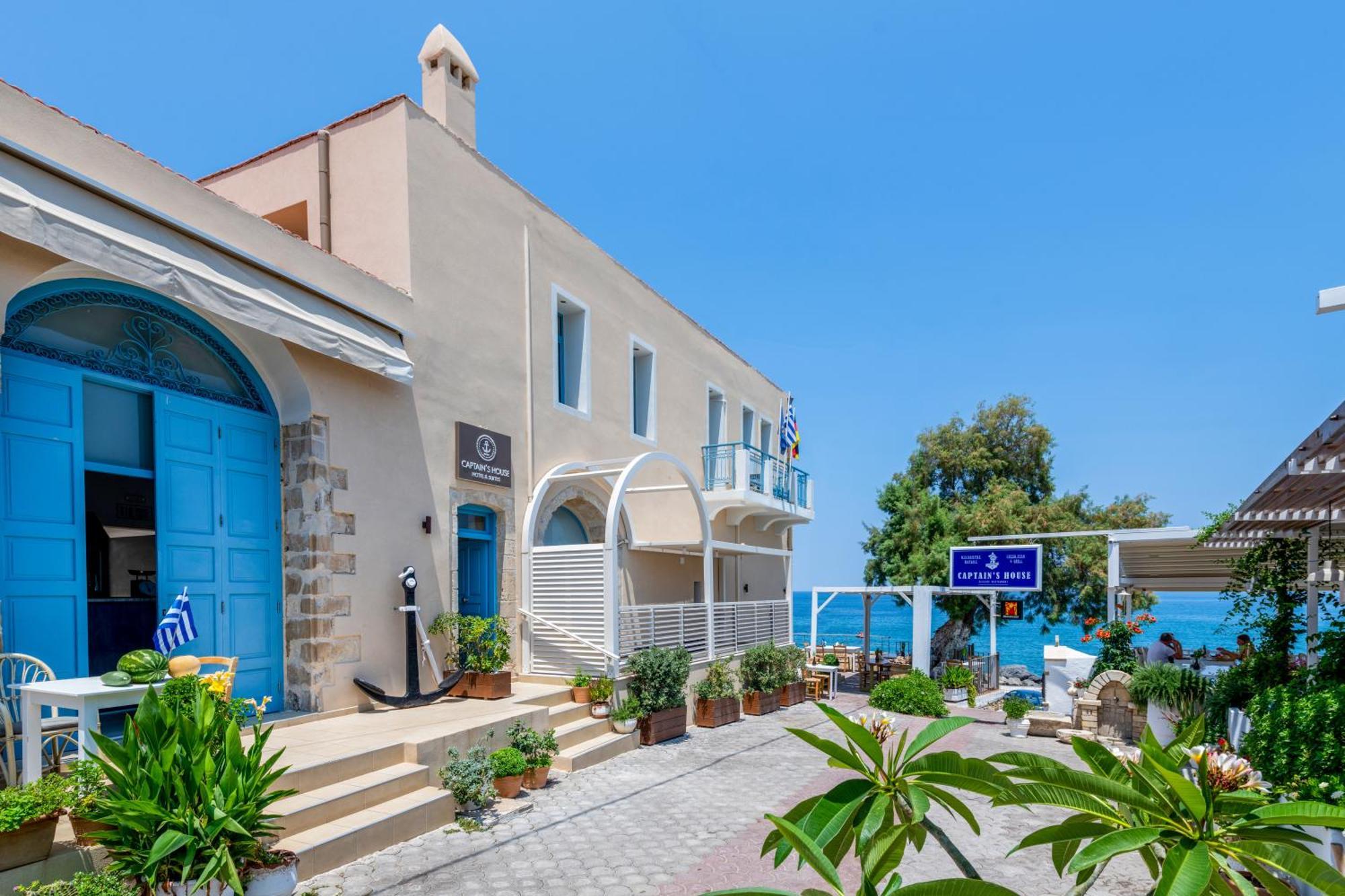 Captain's House & 3*