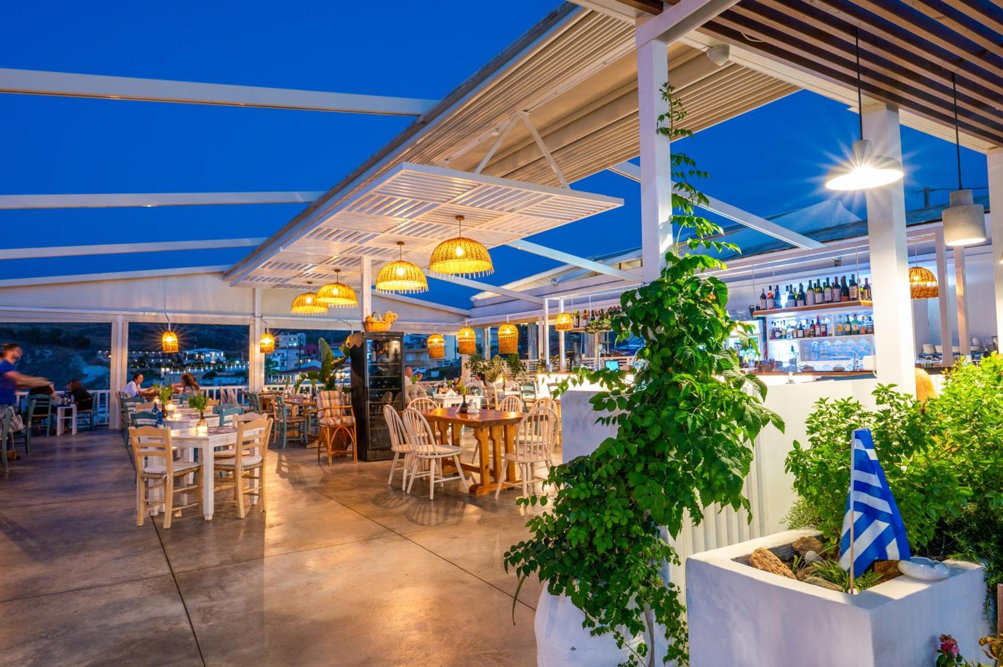 Hotel Captain's House & Panormos (Crete)