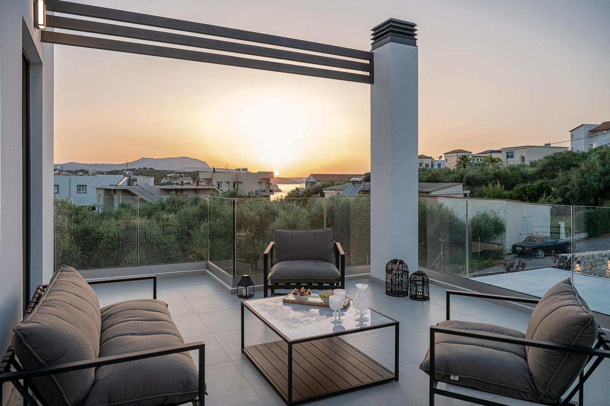 Avrilia Seaside Heated Pool Almyrida (Crete)