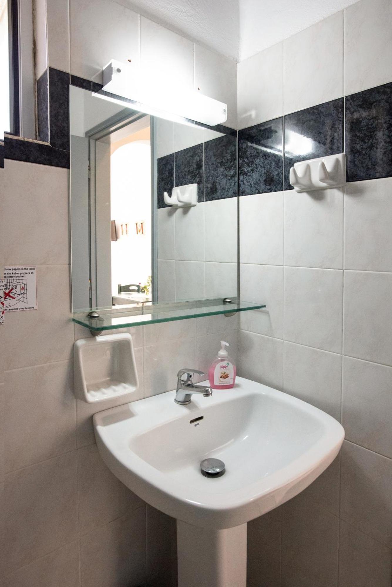Apartment Antonis Apts, Physio Fitness Retreats *
