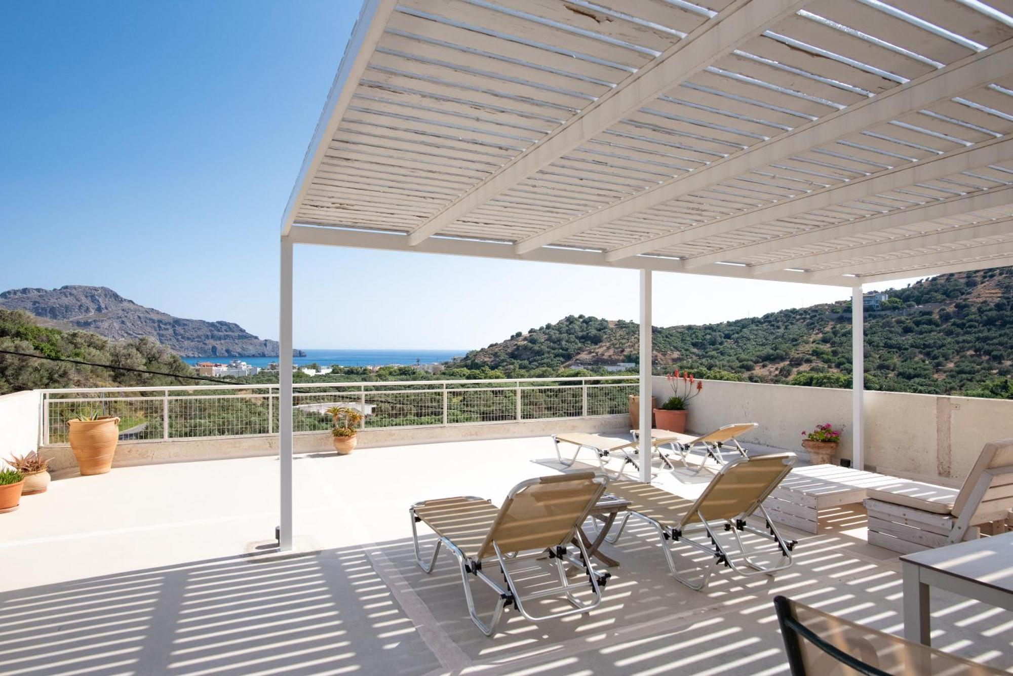 Antonis Apts, Physio Fitness Retreats Plakias