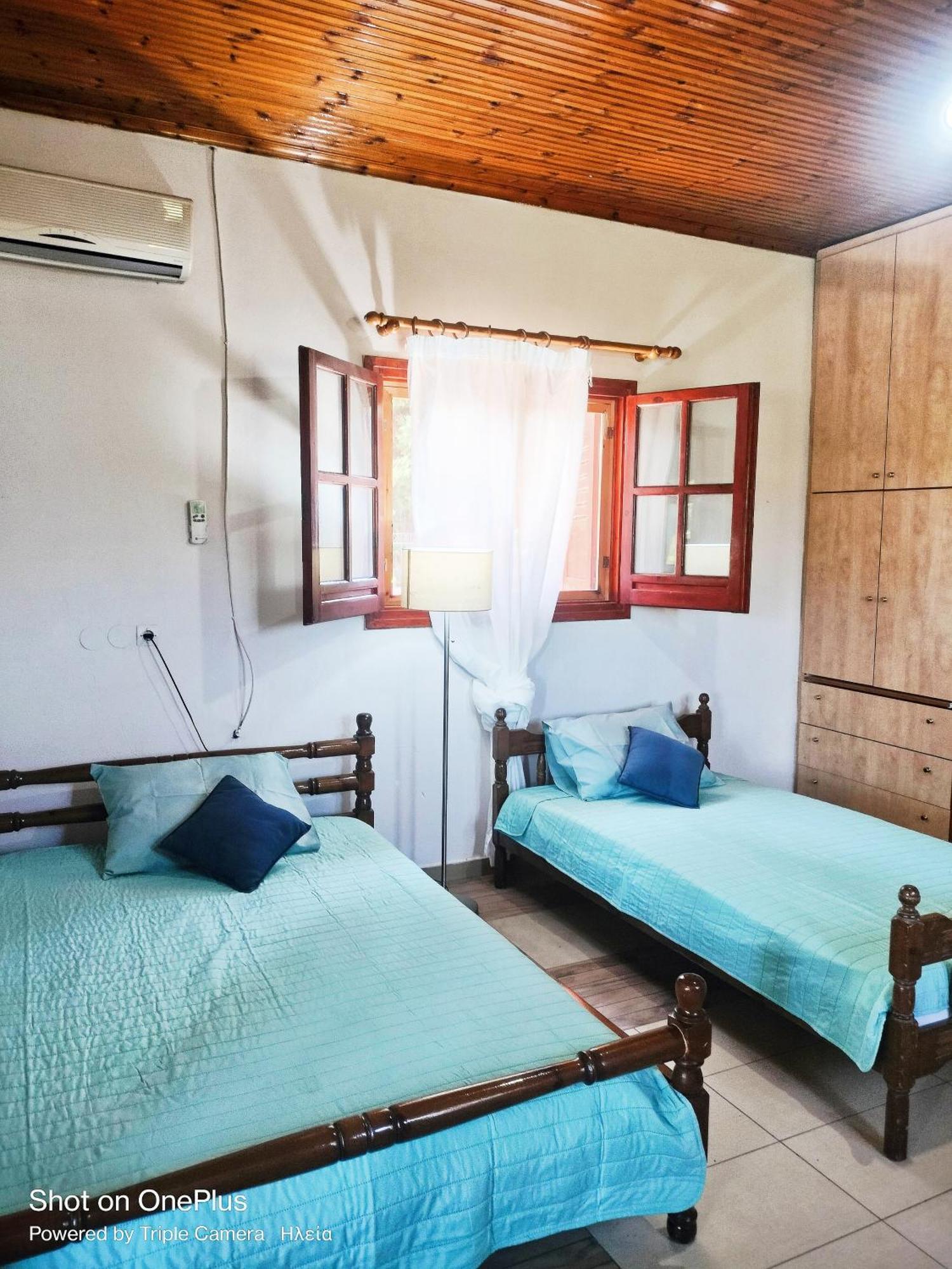House Near Olympia Sleeps 6 *