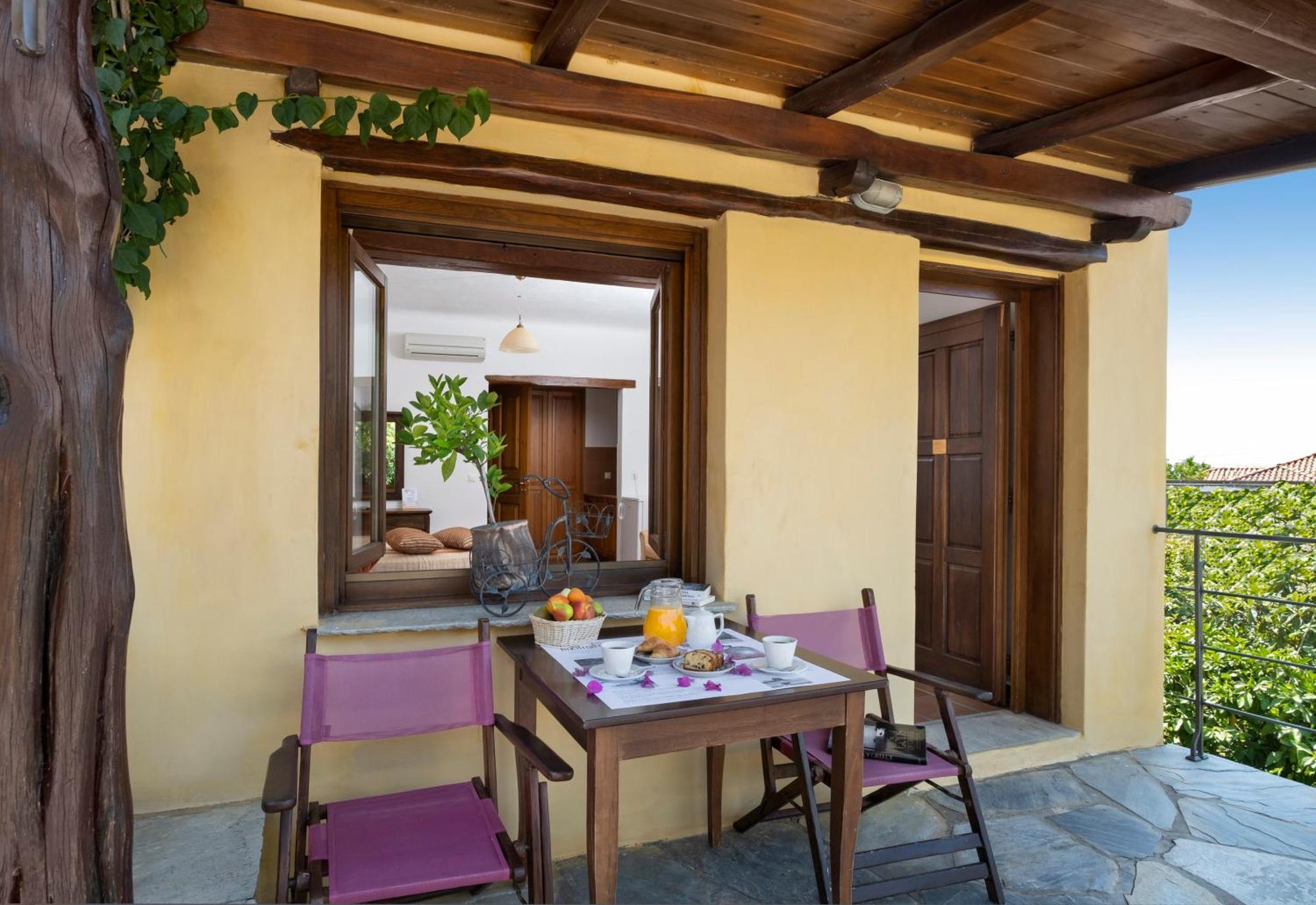 Aparthotel Alkifron