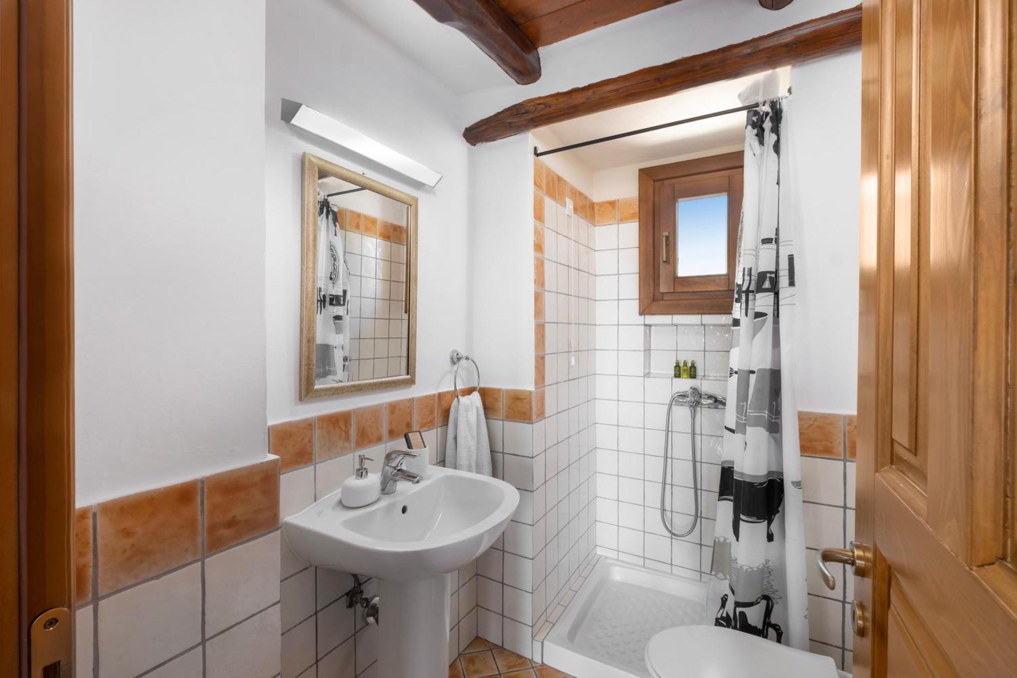 Aparthotel Alkifron