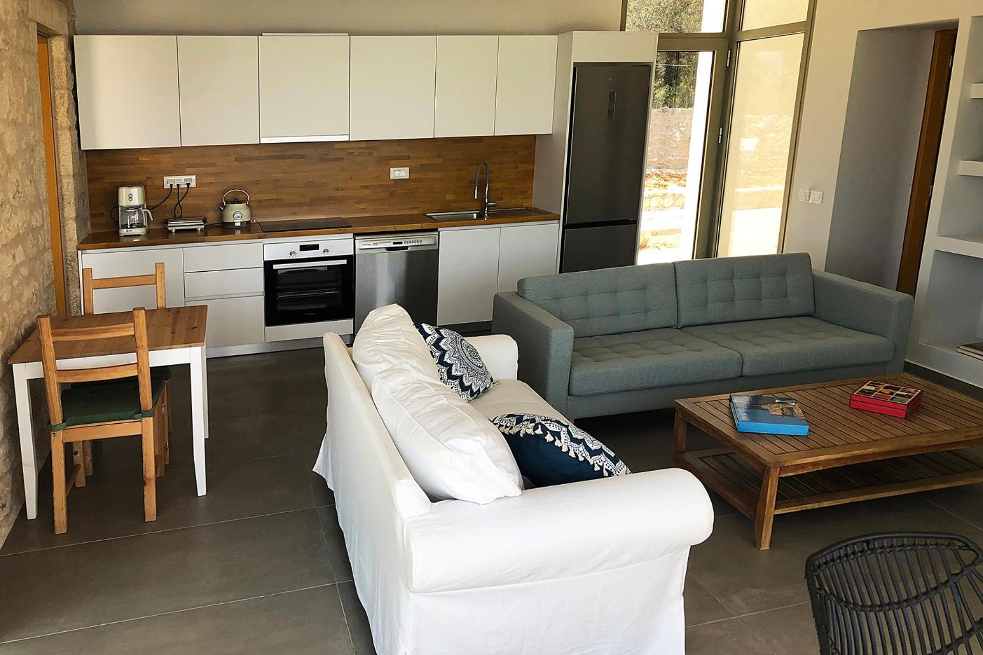 Villa Riverstone With Private Pools Levktron
