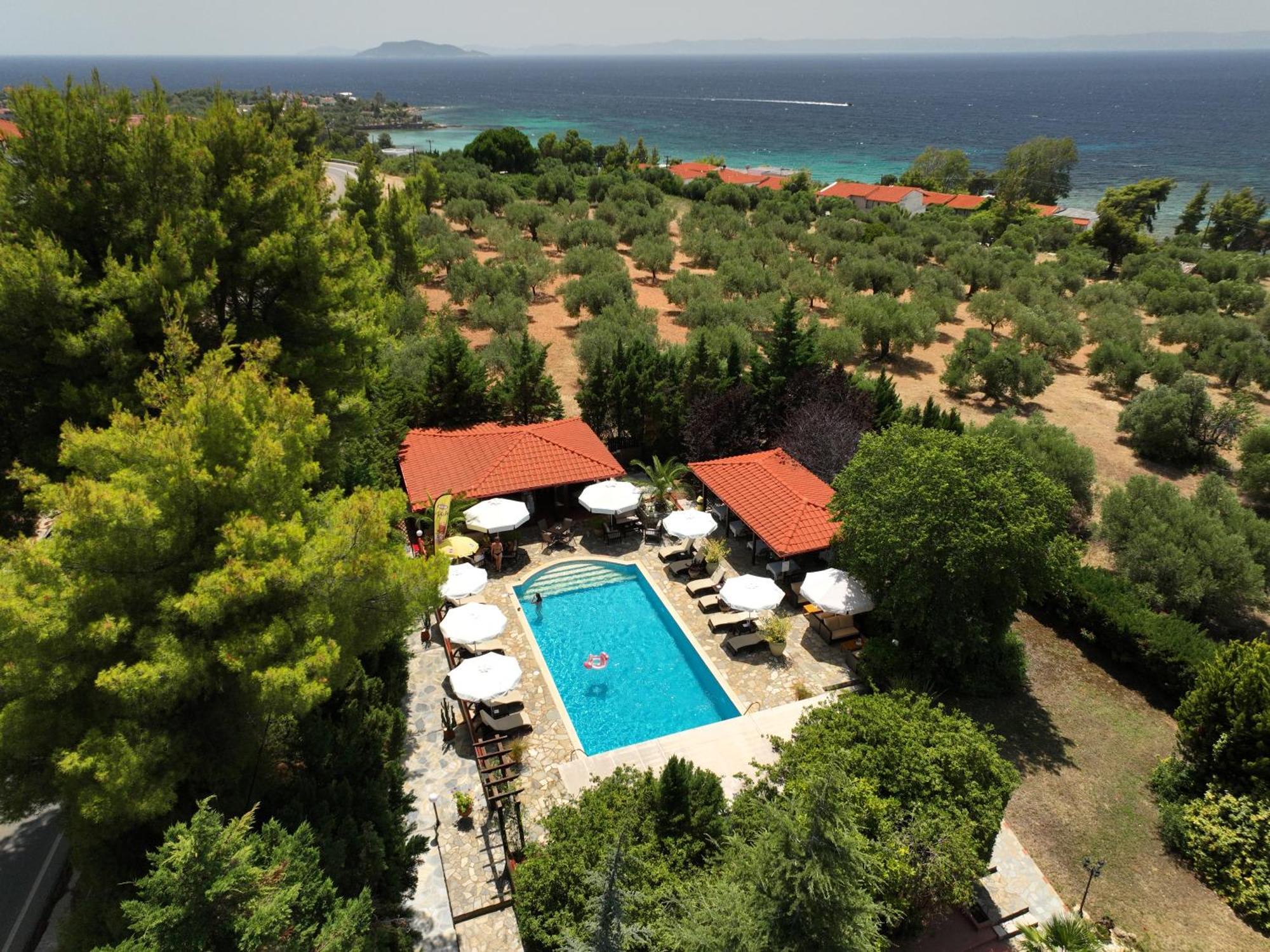 Agrili Apartments & Rooms Aparthotel 3*