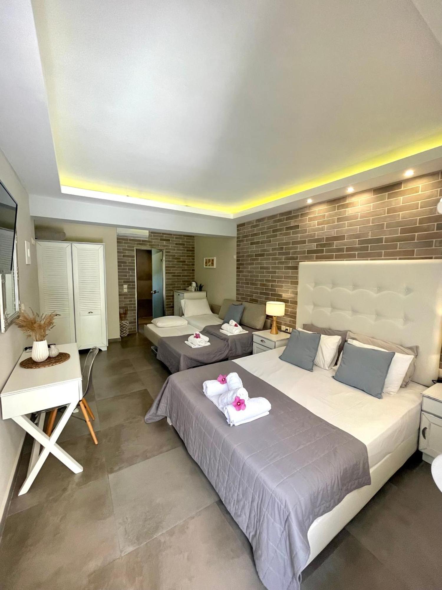 Aroma Hotel 3*