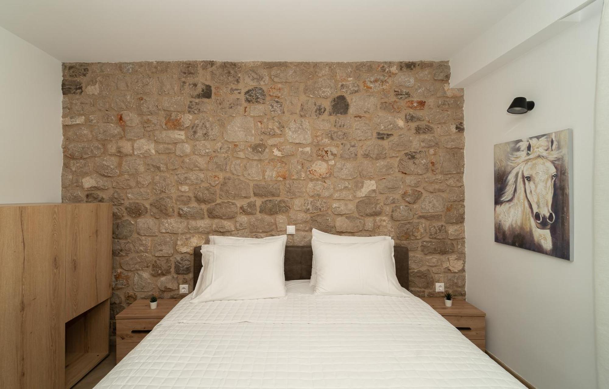 Hotel Lithos