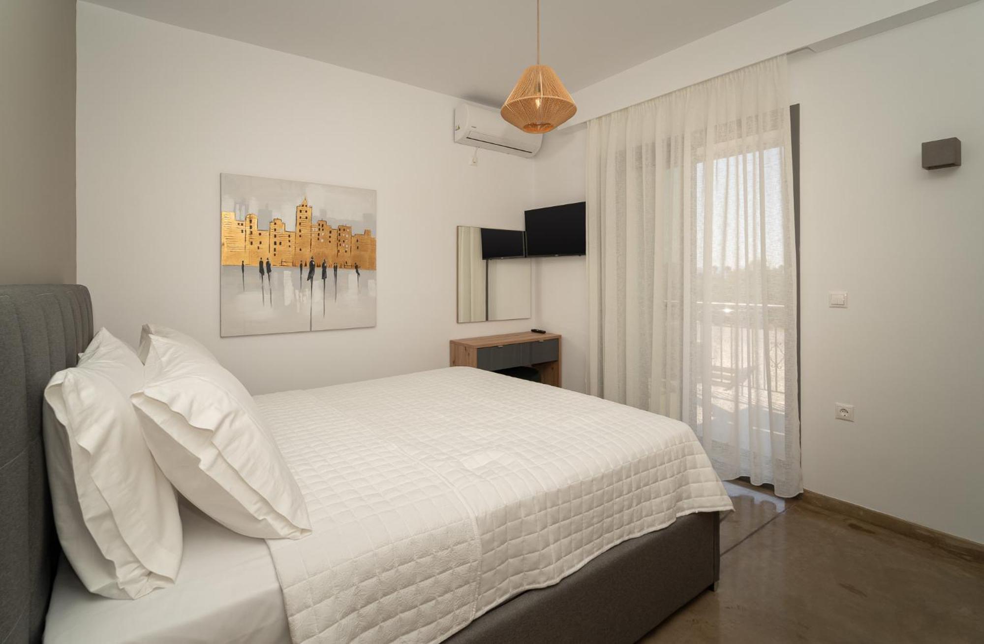 Lithos Hotel
