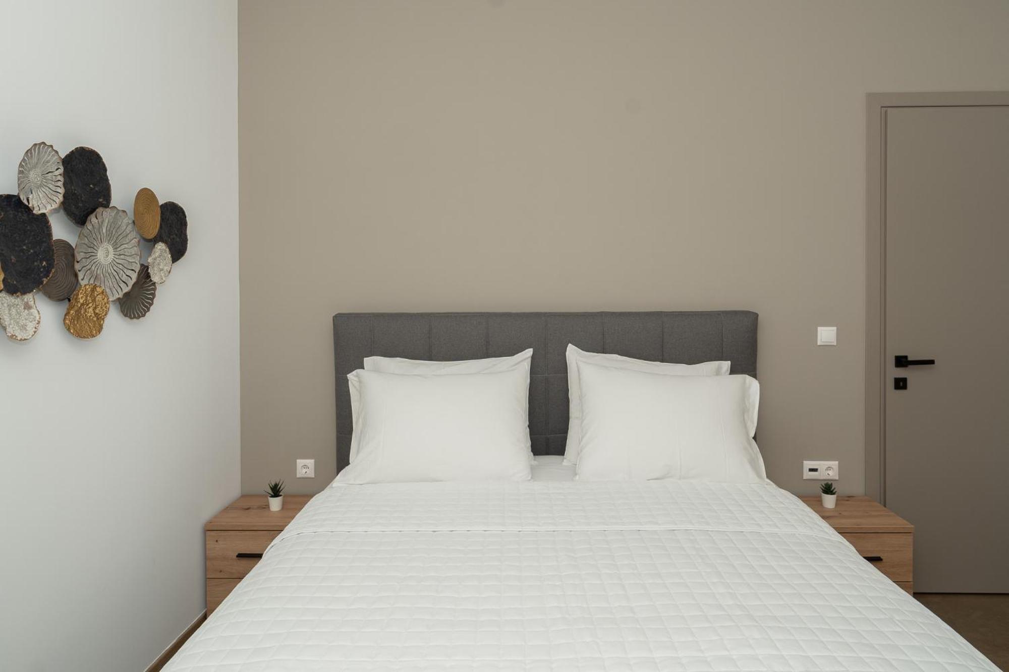 Hotel Lithos Finikounta