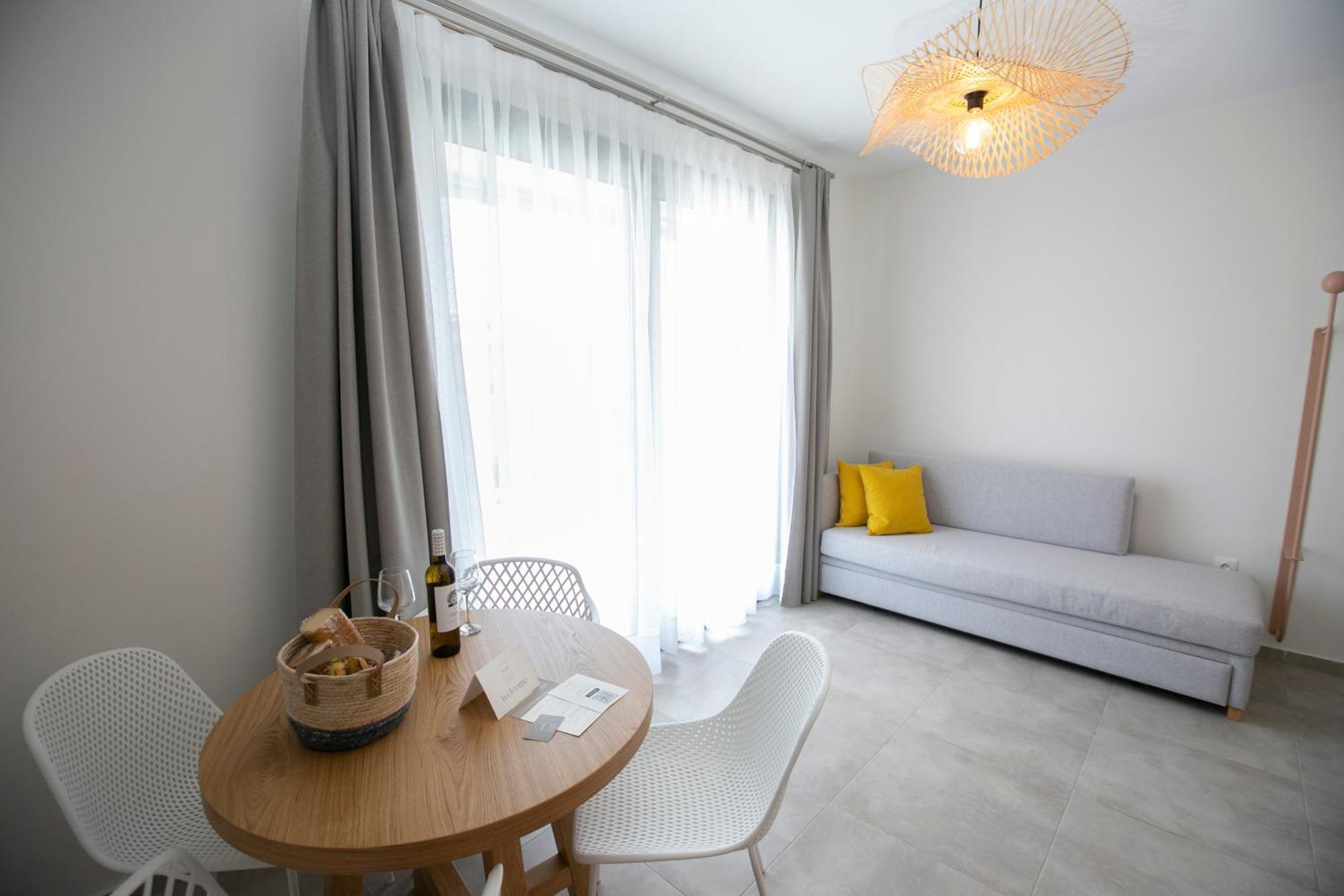 Arodo Aparthotel