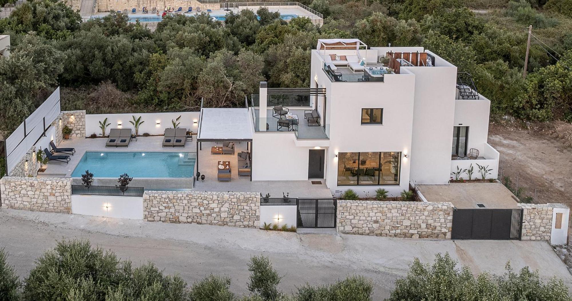 Avrilia Seaside Heated Pool