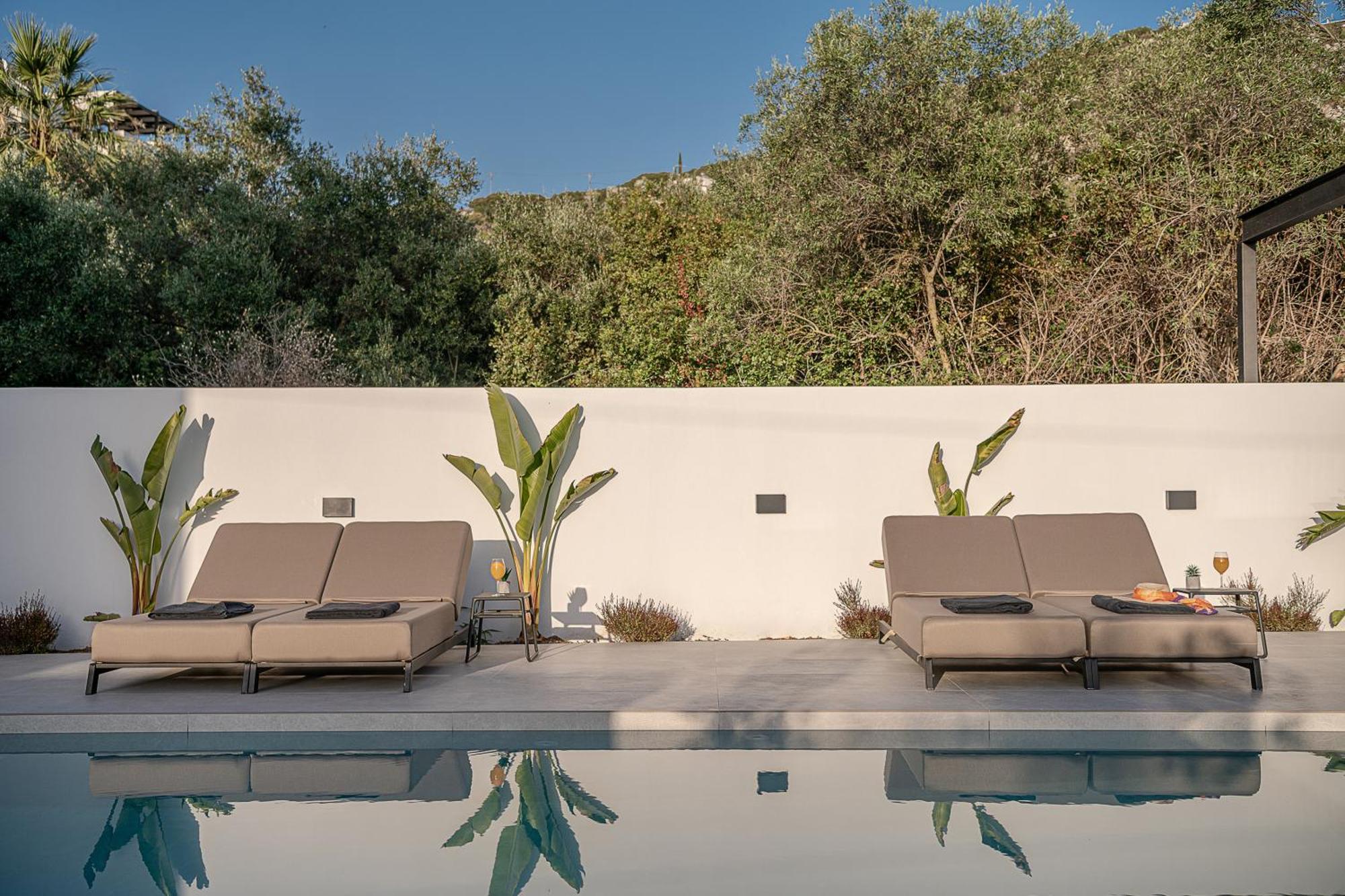 Avrilia Seaside Heated Pool Villa Almyrida (Crete)
