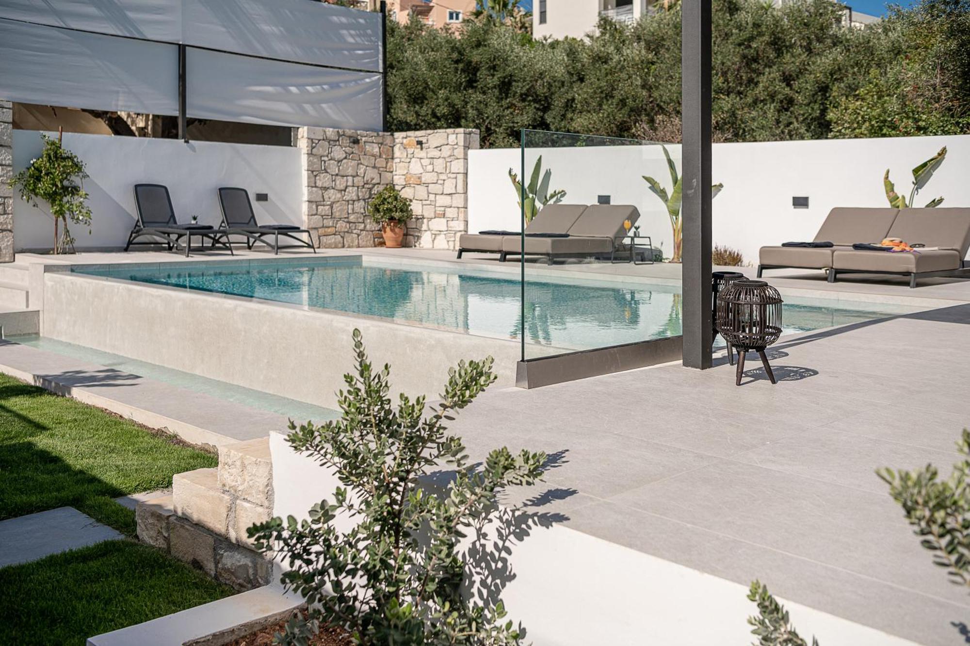 Avrilia Seaside Heated Pool * Almyrida (Crete)
