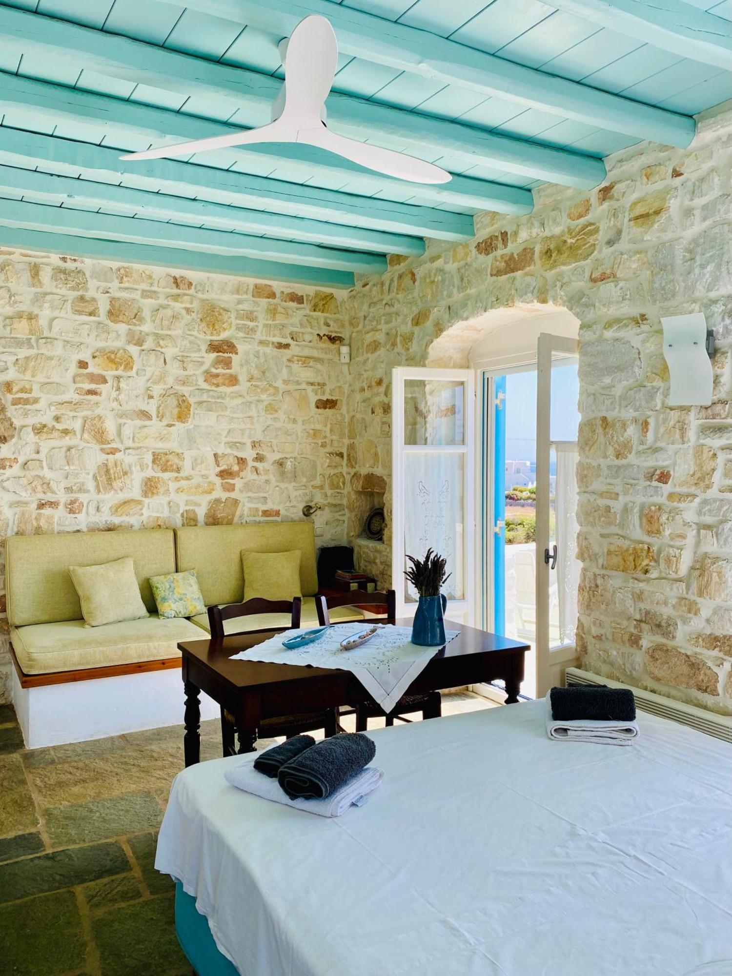 Apartment Santa Maria Traditional Stone *