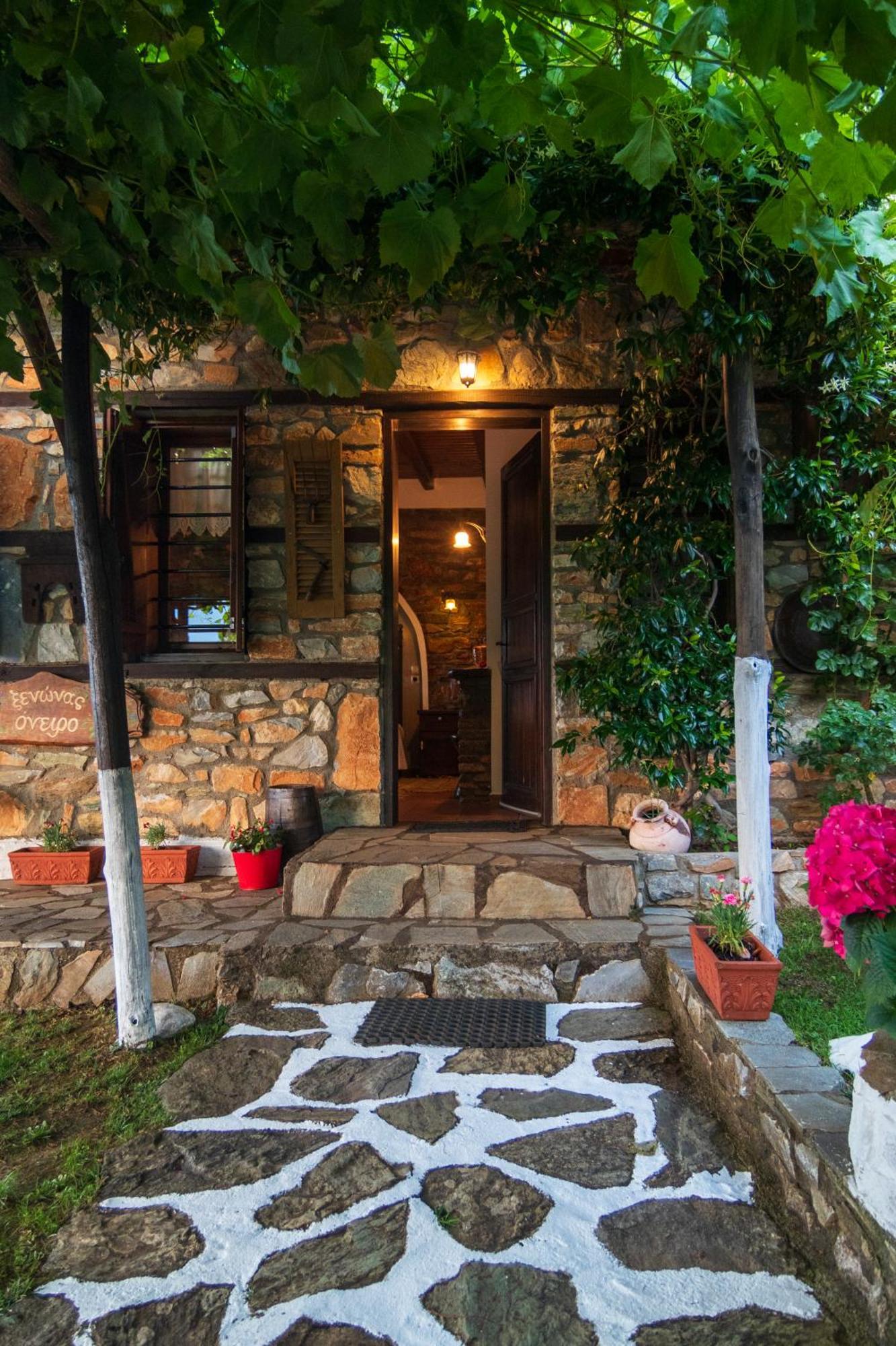 Oneiro Guest house