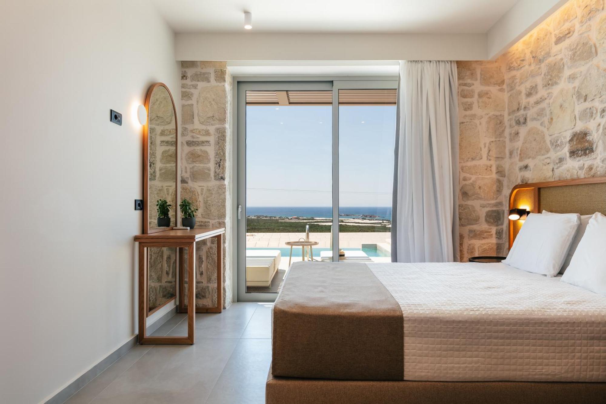 Petras Aparthotel *