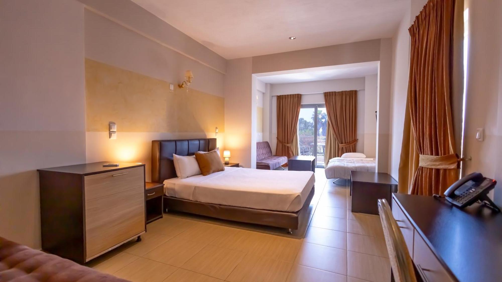 Hotel Buka Sandy Messini