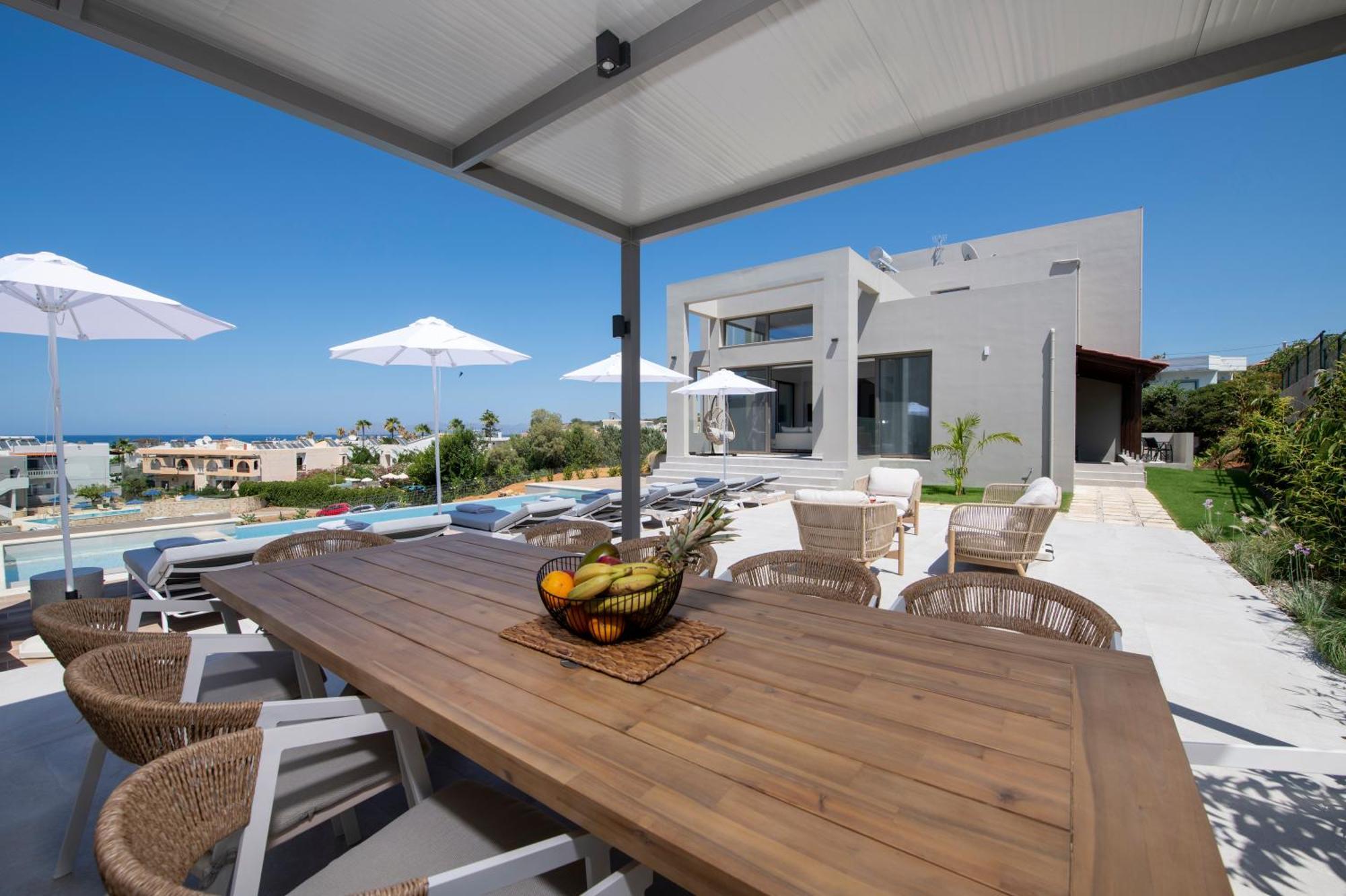Manu Luxury Living Villa