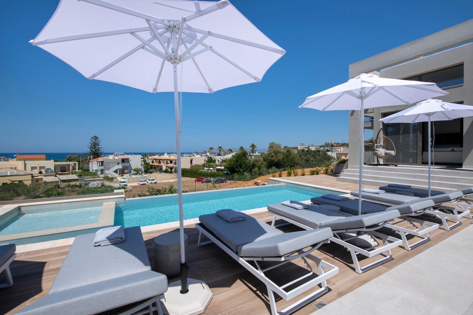 Manu Luxury Living Villa