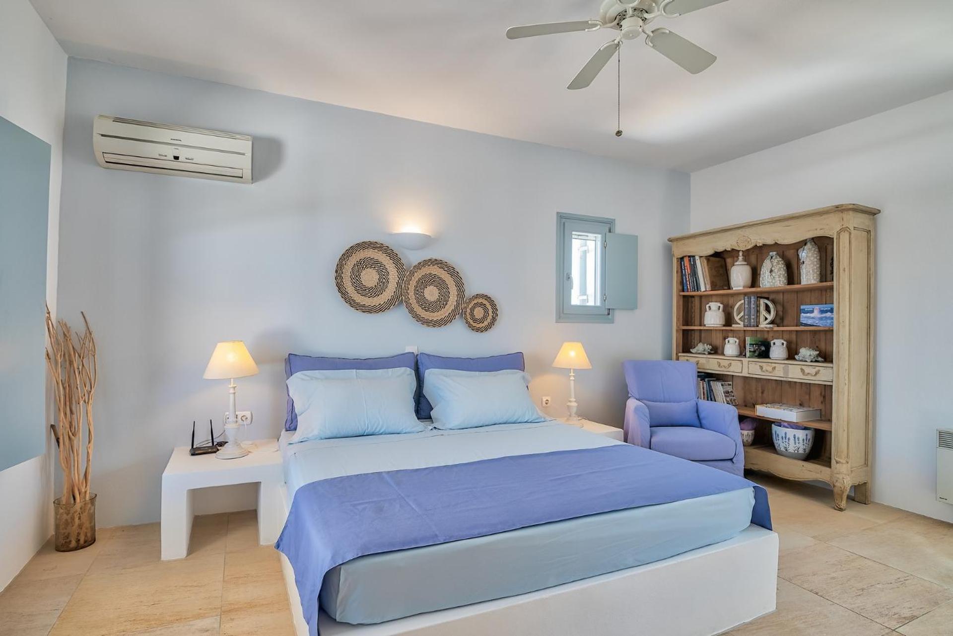 Afroditi * Antiparos