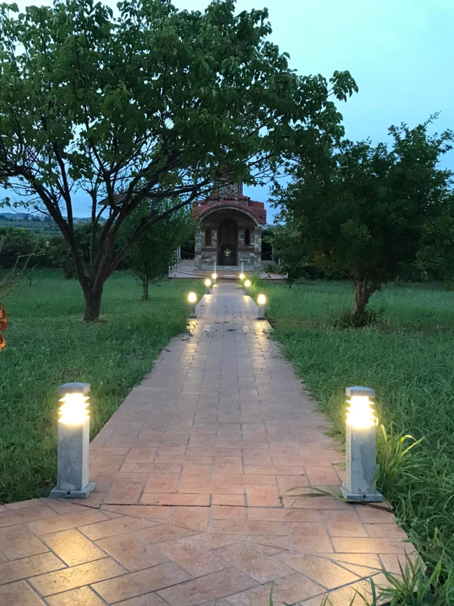 Amfitriti Holiday home *