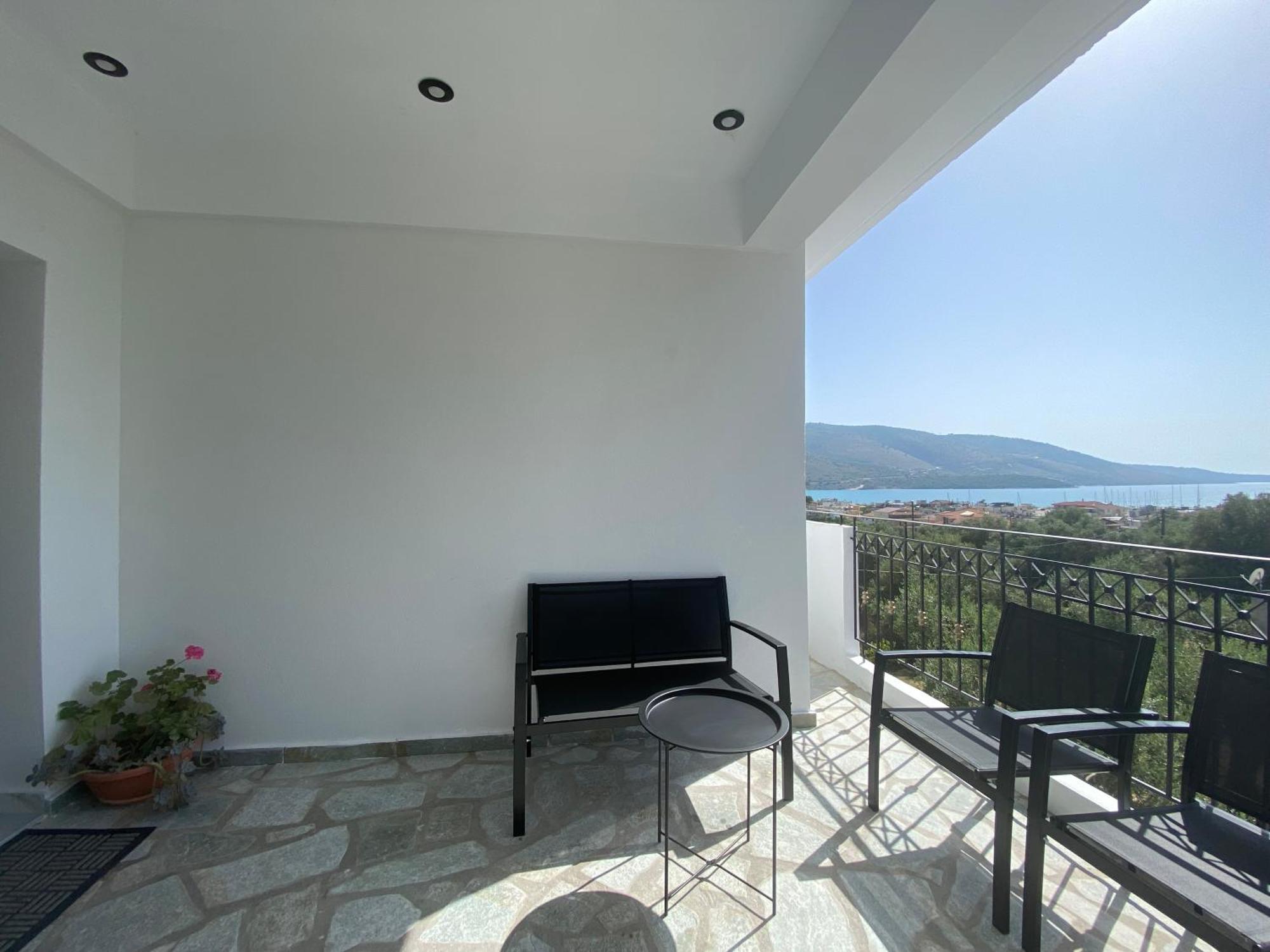 Bafas Apartment Plataria