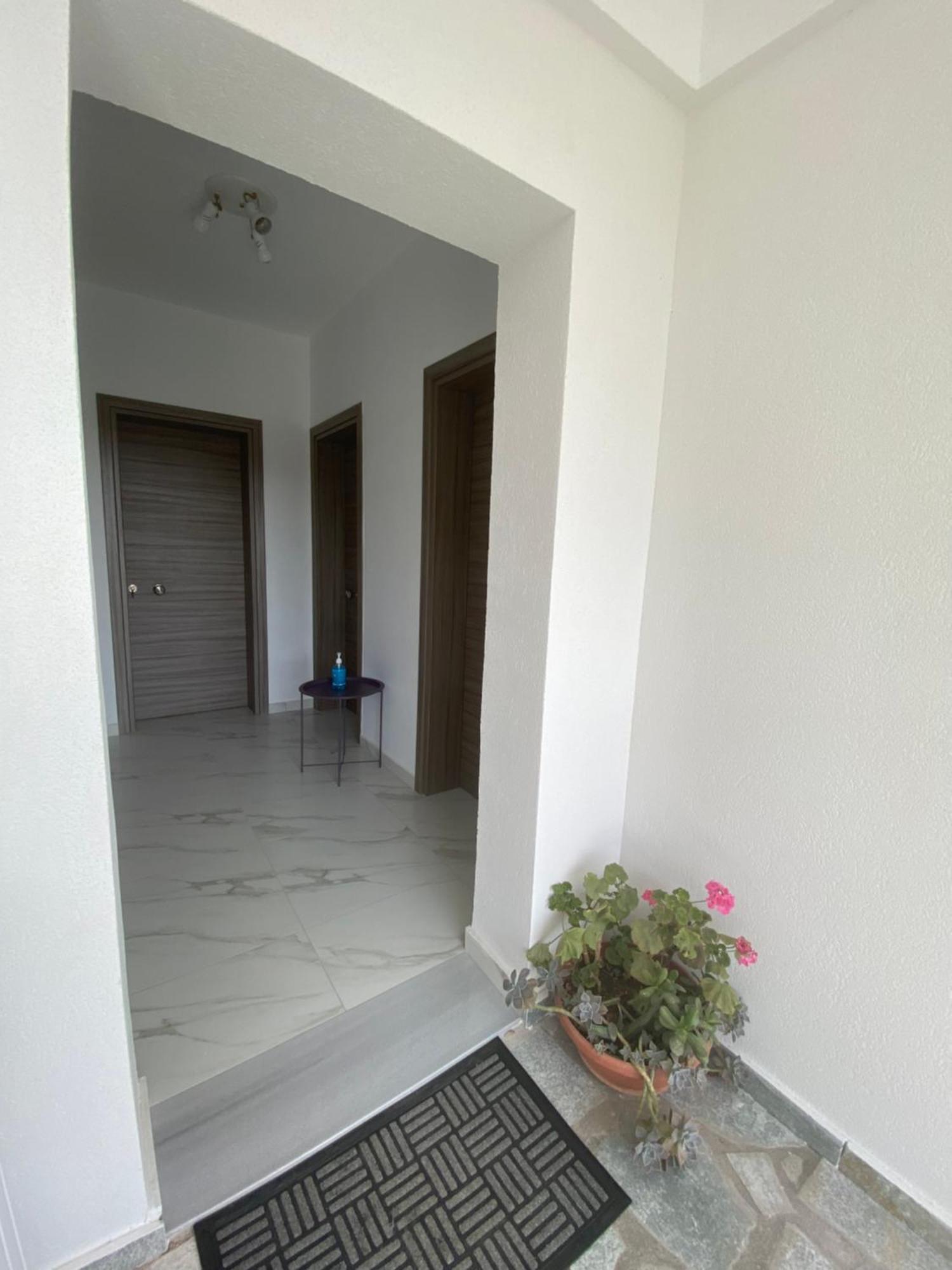 Bafas Apartment Plataria