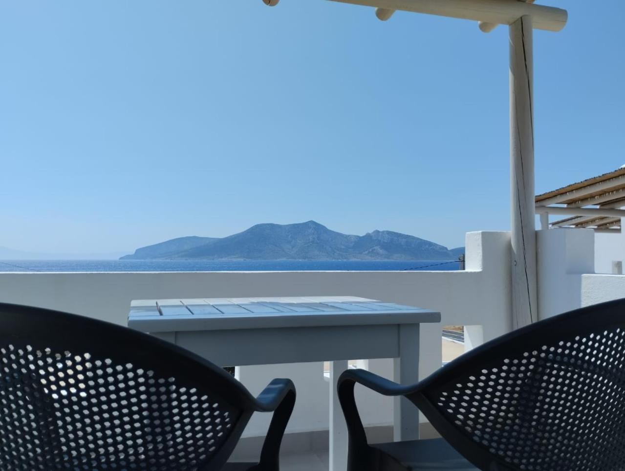 Paradise (adults Only)