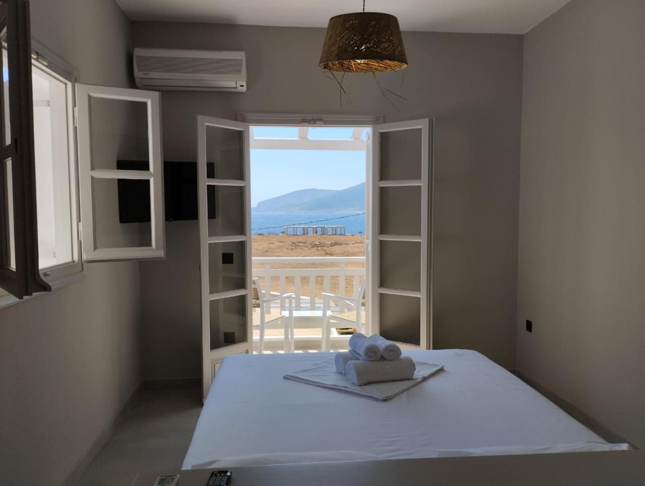 Paradise (adults Only) 3*