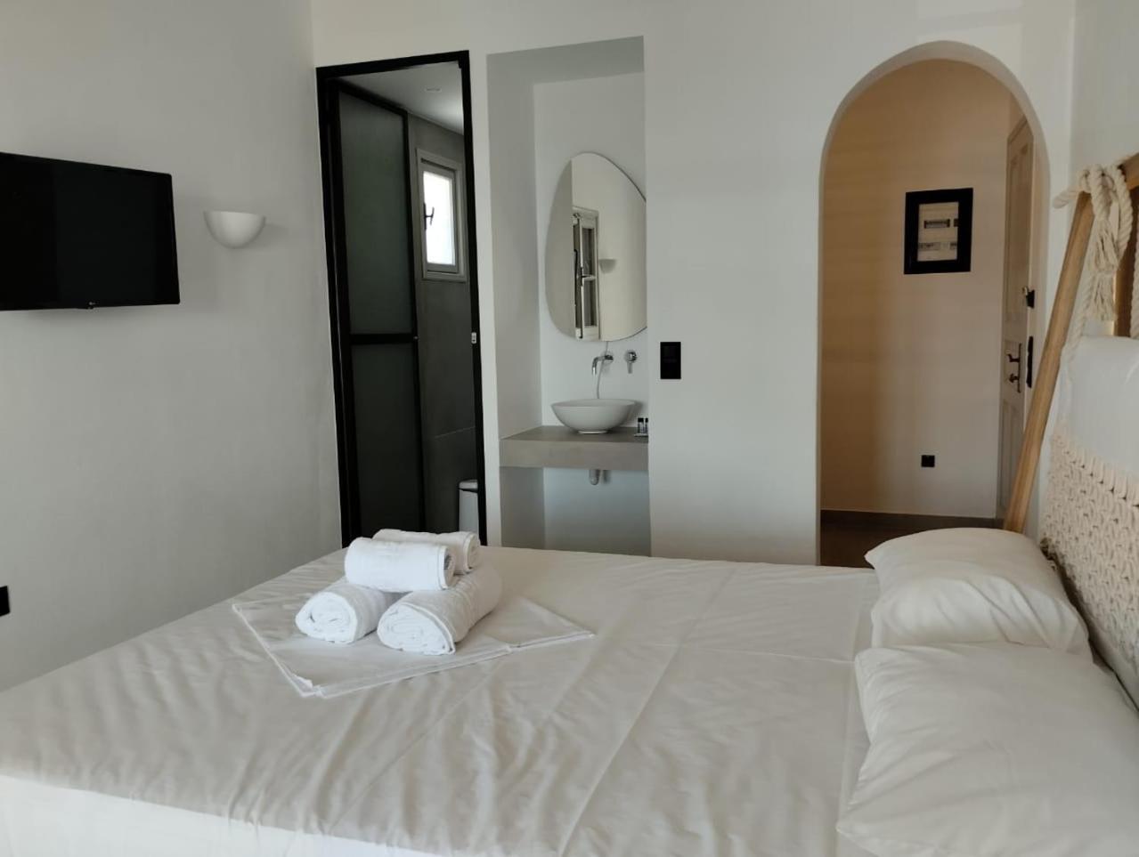 Paradise (adults Only) 3* Koufonisia