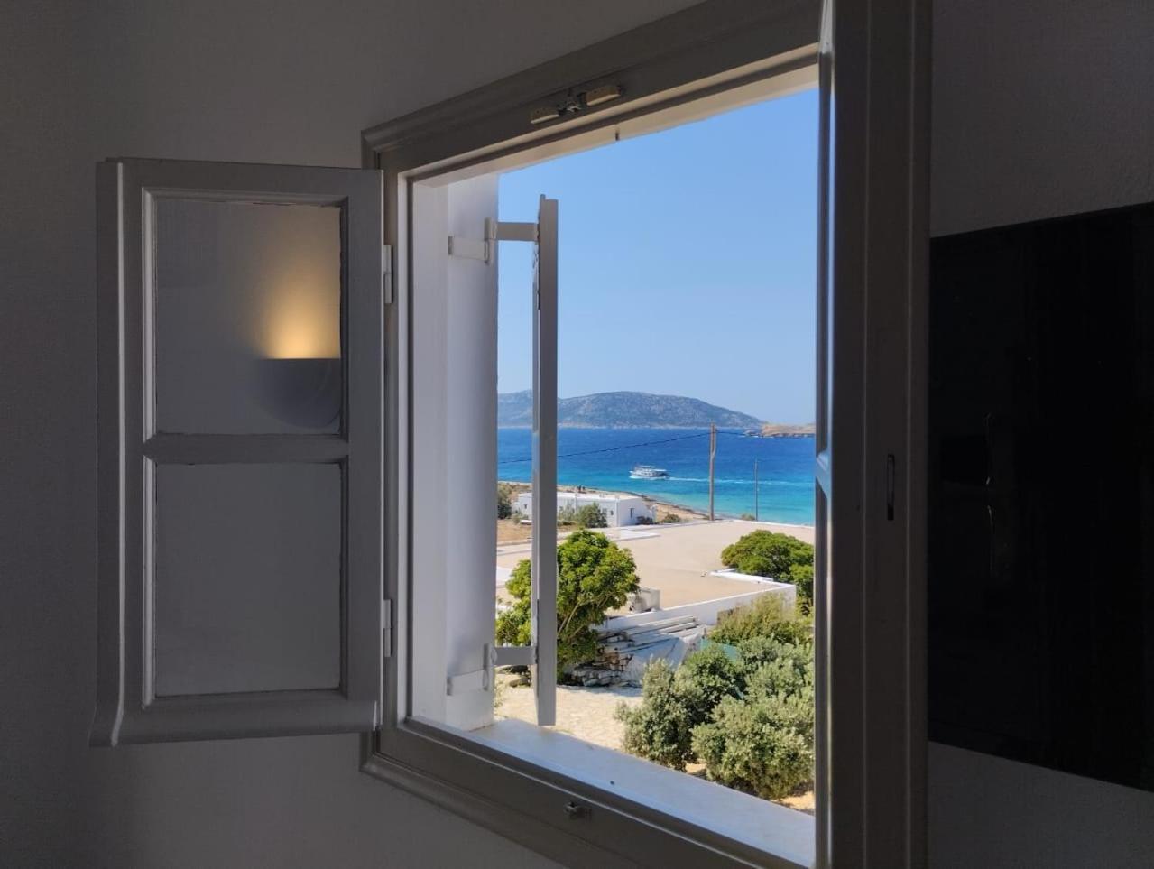 Paradise (adults Only) 3*