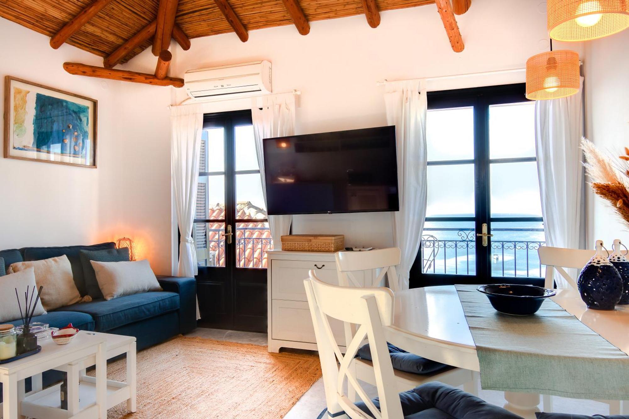 Koroneia Holiday home *