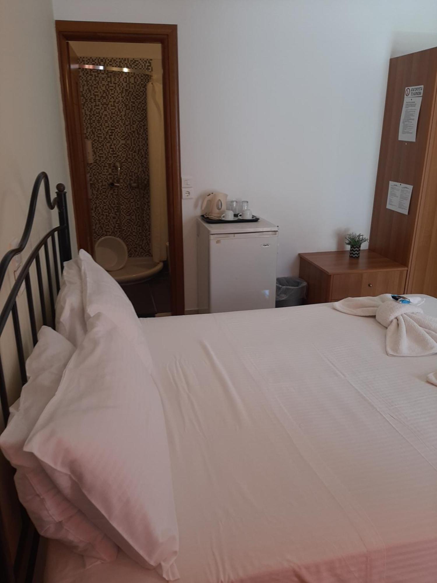 Voula 4* Perissa (Santorini)