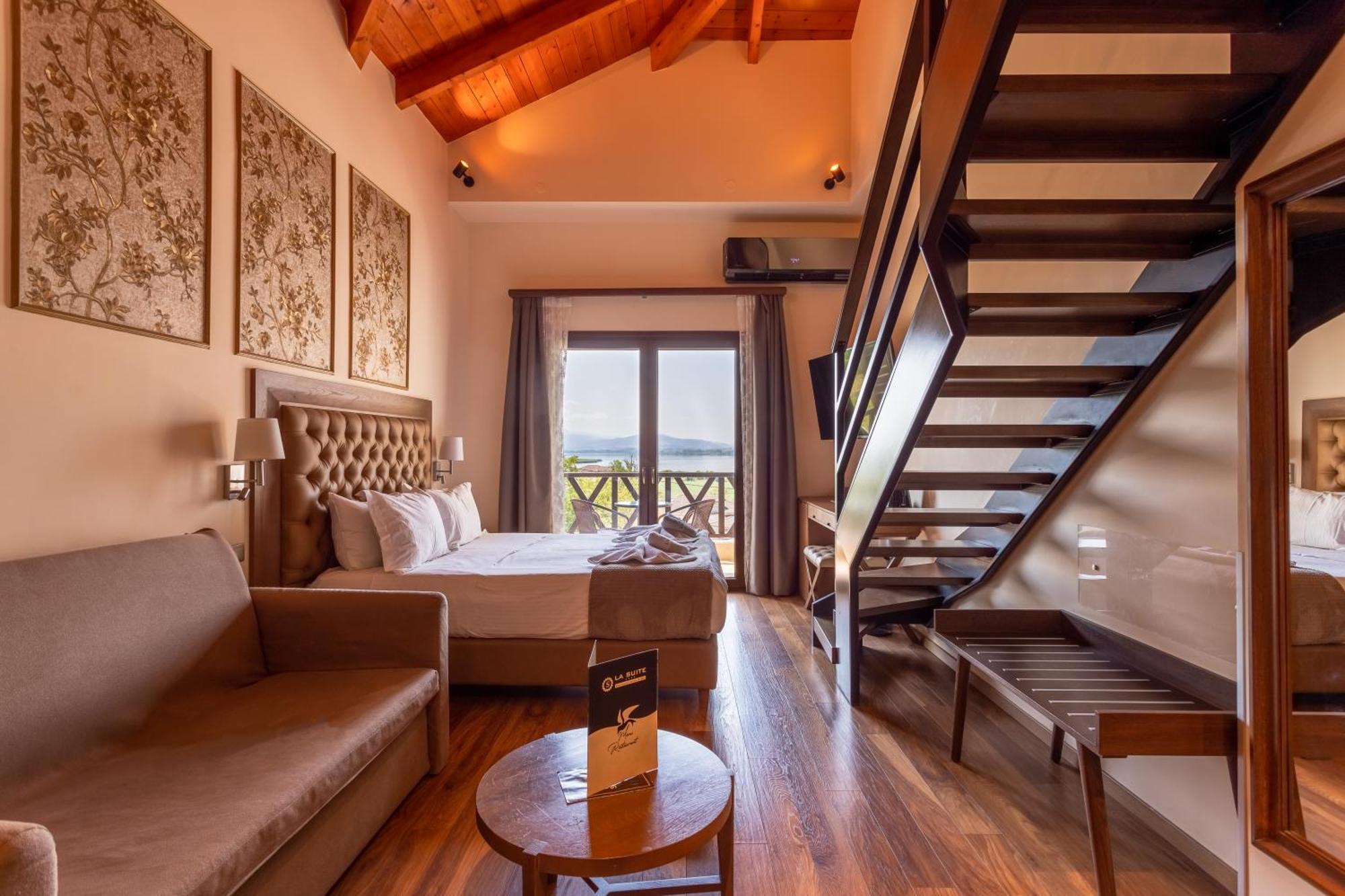 Hotel La Boutique & 4*