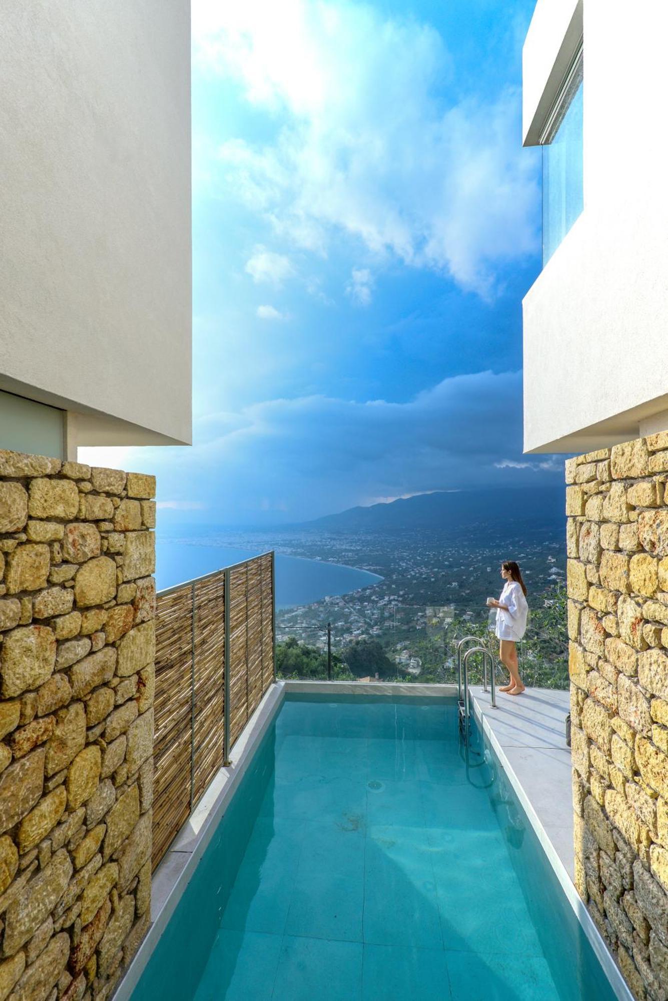 Lithos Retreat 1 Villa