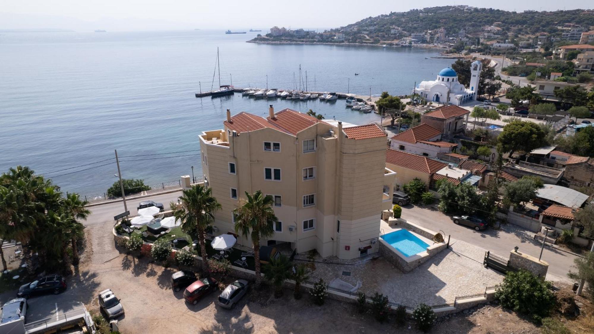 Votsalakia & Luxury 2*