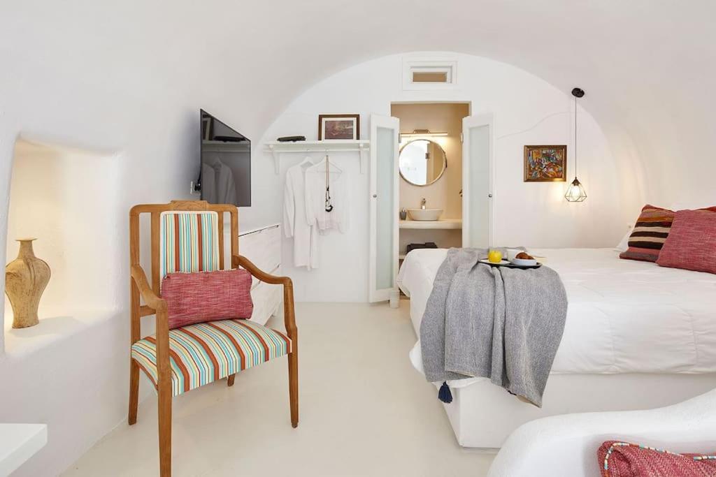 Villa Agalitsa Cave With Garden Courtyard *