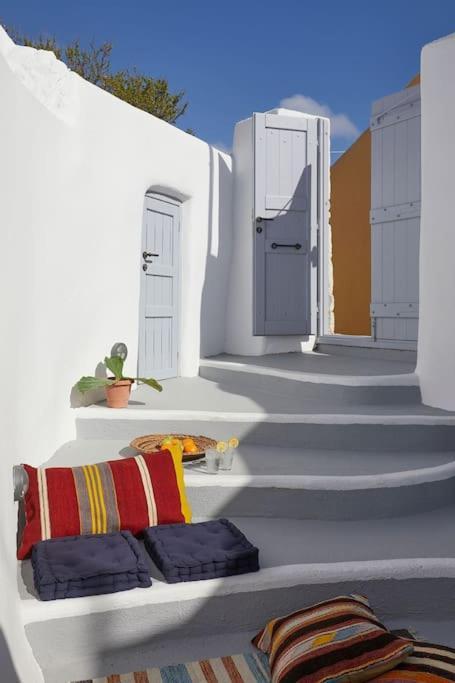 Villa Agalitsa Cave With Garden Courtyard Megalochori (Santorini)