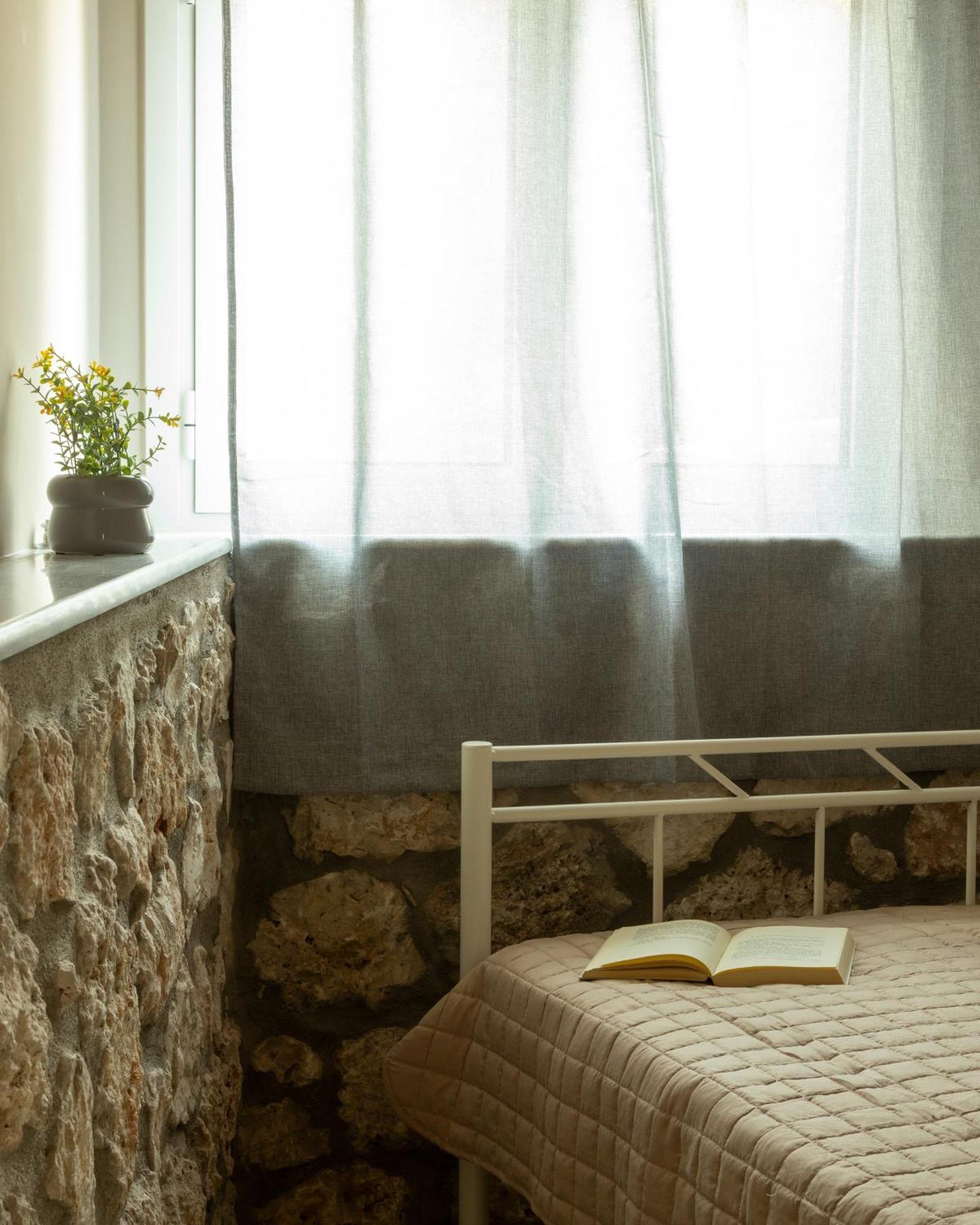 Marcon Stone House Nikiana