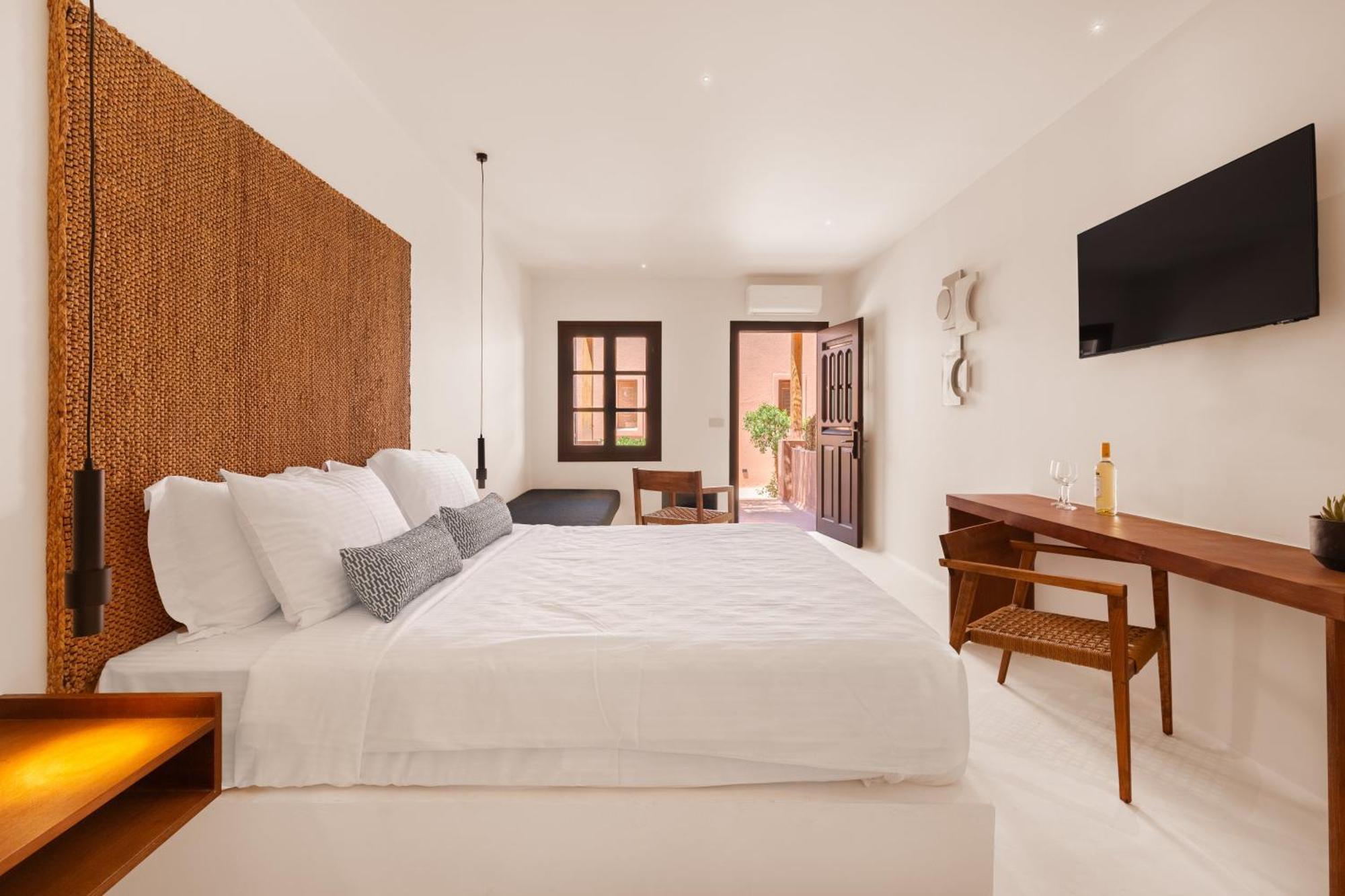 Akre - Designed For Adults Hotel 4*