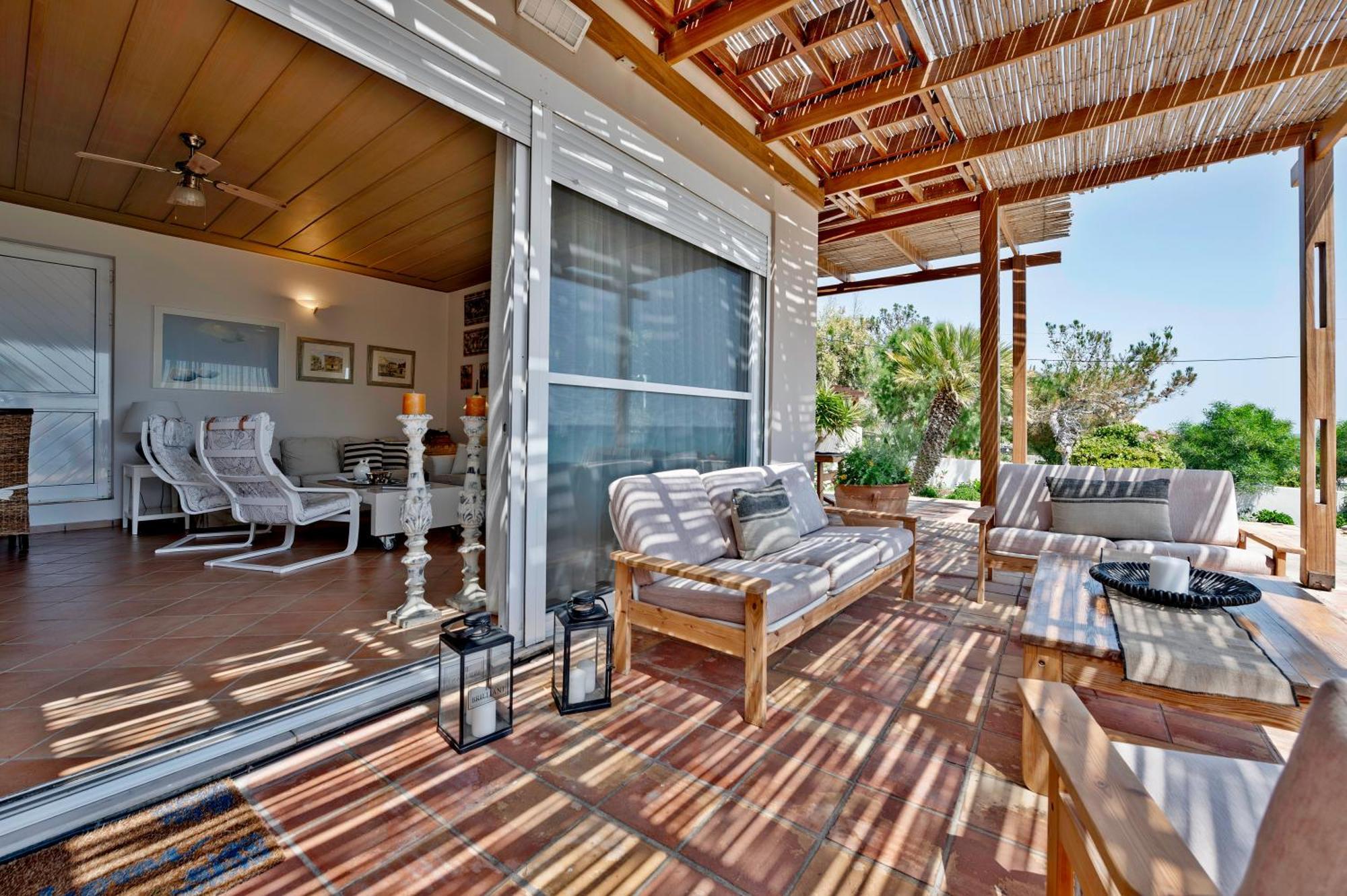 Elda Strandhaus Holiday home Keratokampos