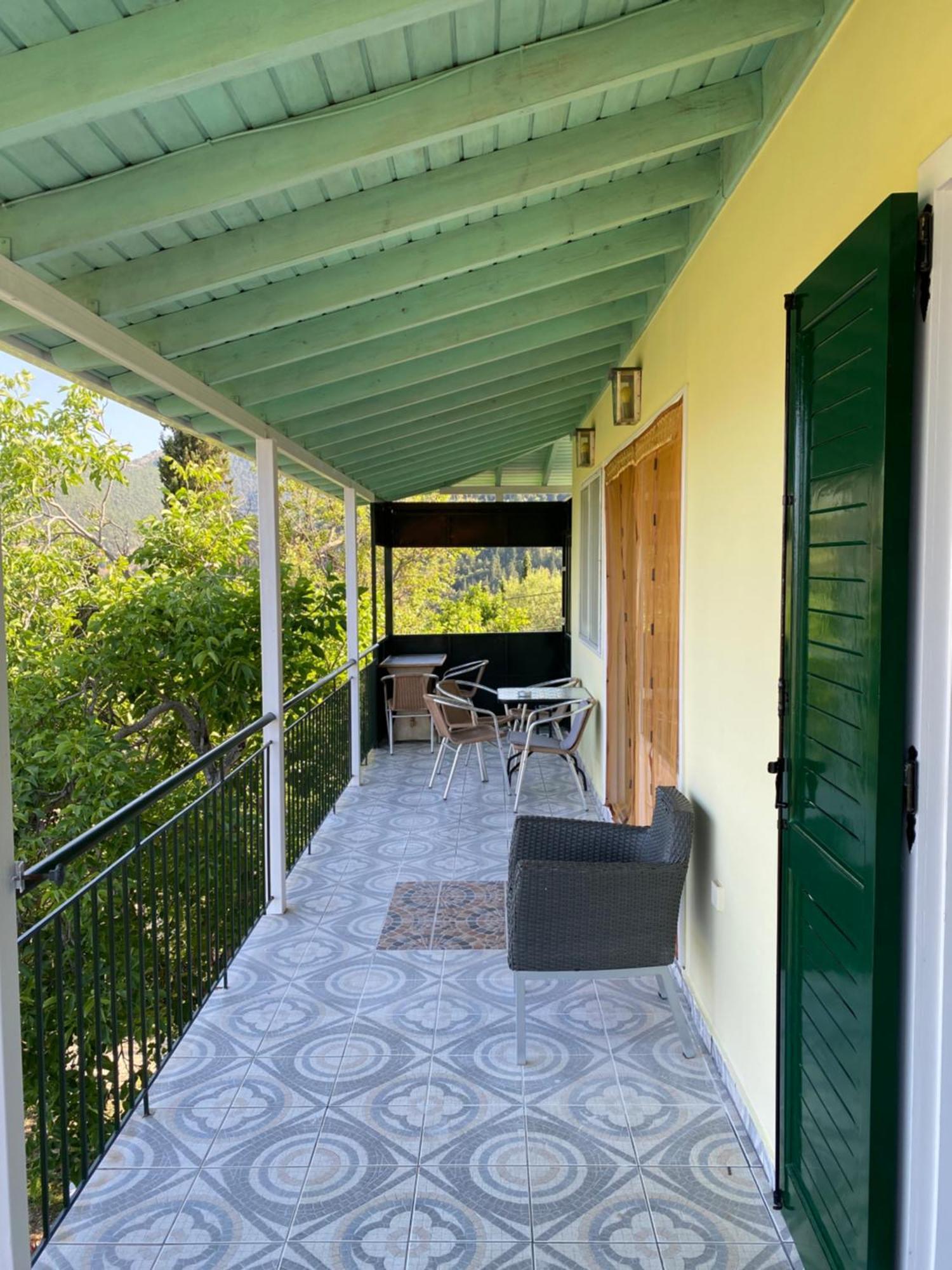 Thalia's Mountain View Apartment *