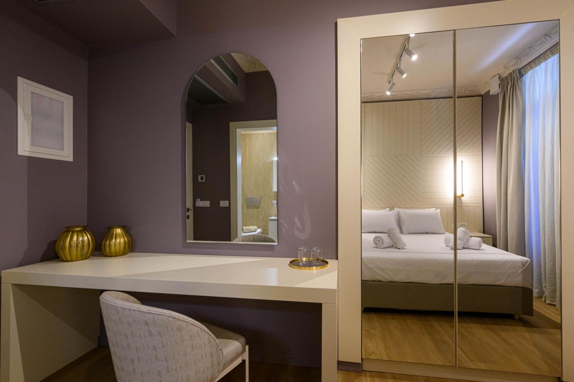 Apartment Blueblood - The