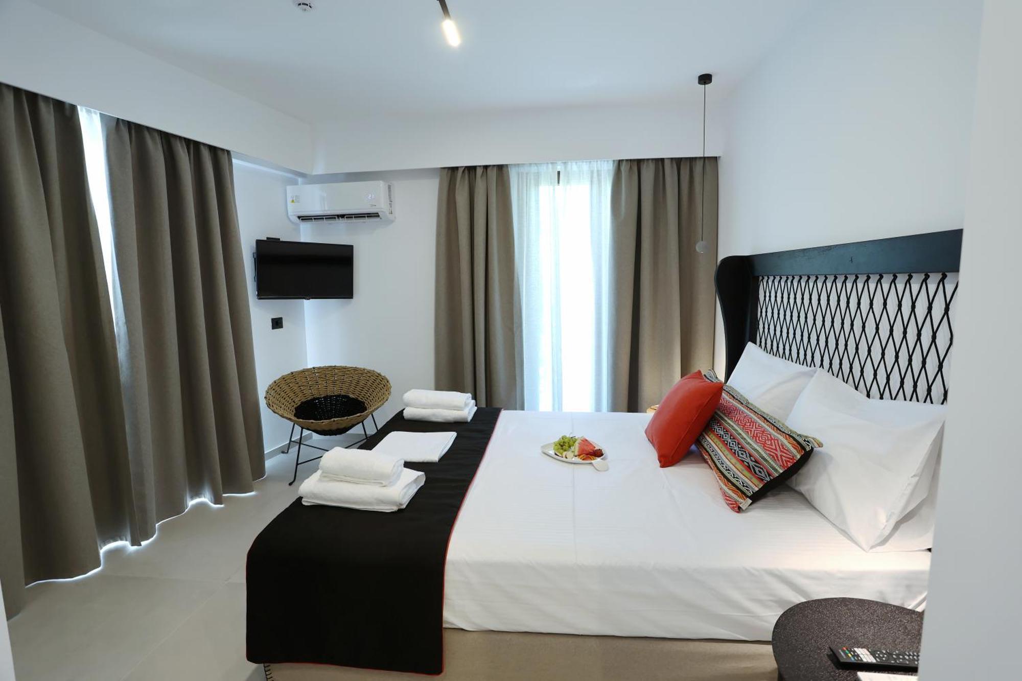 Yianna Hotel