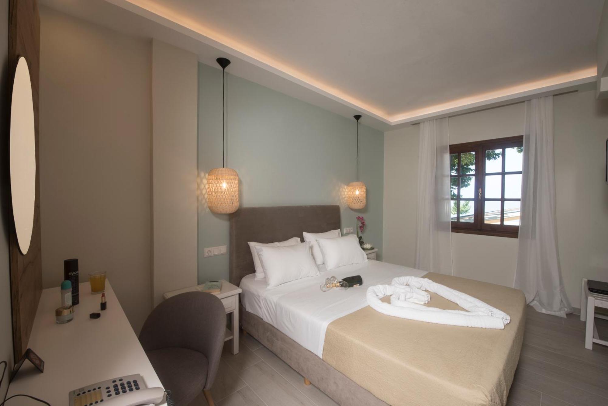 Hermes Aparthotel