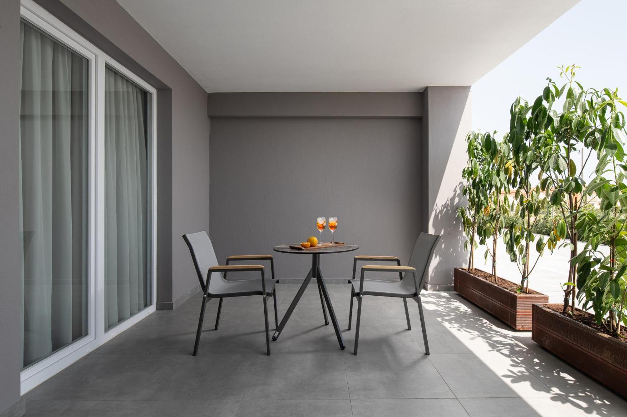 Calives Premium Hotel